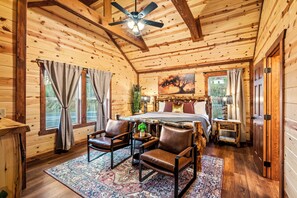 8 bedrooms, iron/ironing board, WiFi, bed sheets - Sleeps ~30, 8 BDR,Heated Indoor Pool, HotTub,Game Room,outdoor fireplace/grill (Sevierville)