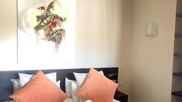 Apartment, Poolblick