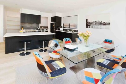 Modern 4BR townhouse best for family and couples