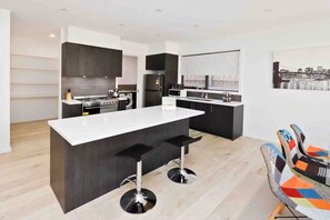 Fridge, microwave, oven, dishwasher