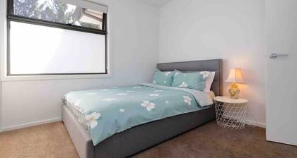 Modern 4BR townhouse best for family and couples