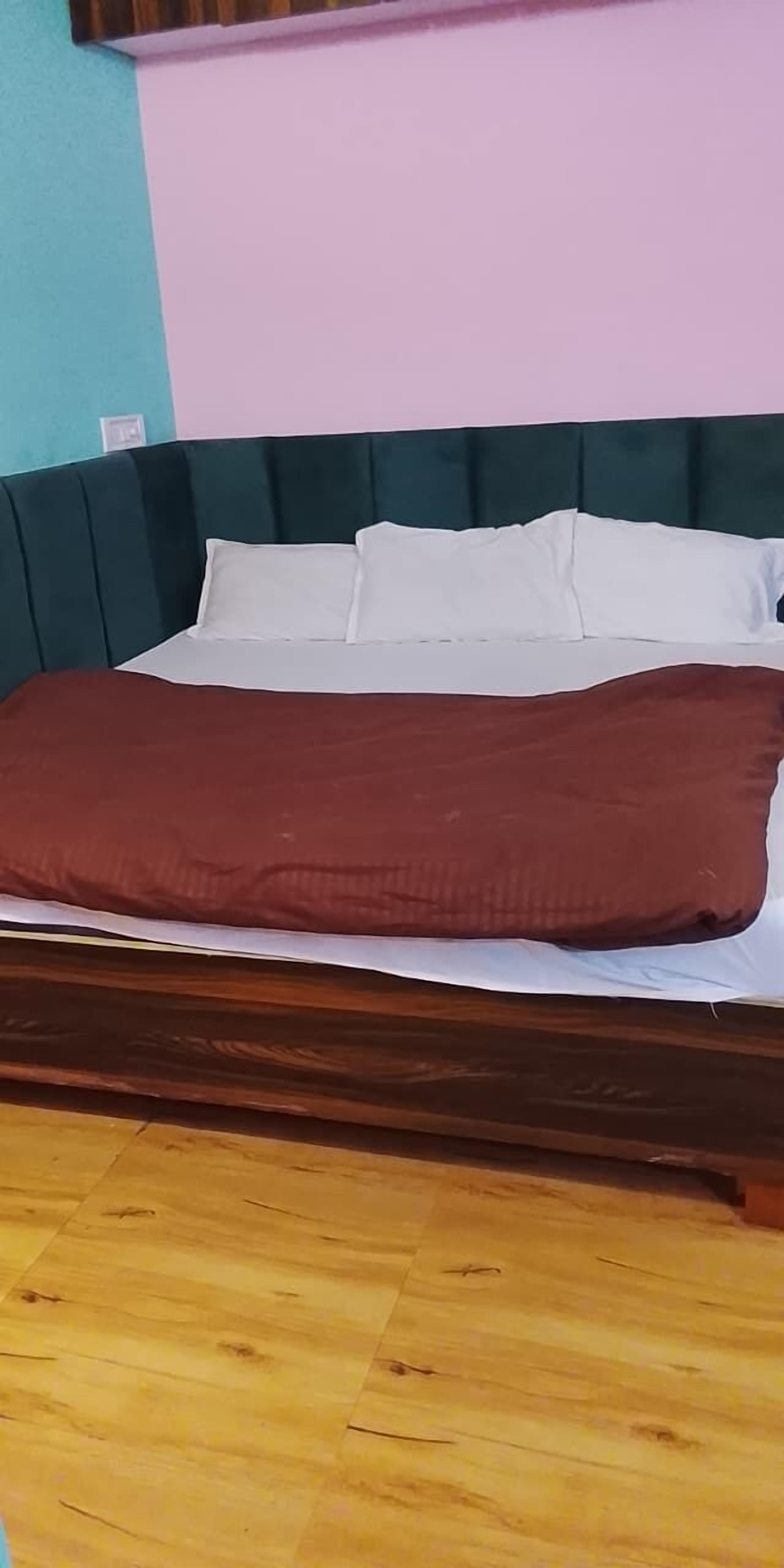 Classic-Zimmer | Zustellbetten, kostenloses WLAN, Bettwäsche