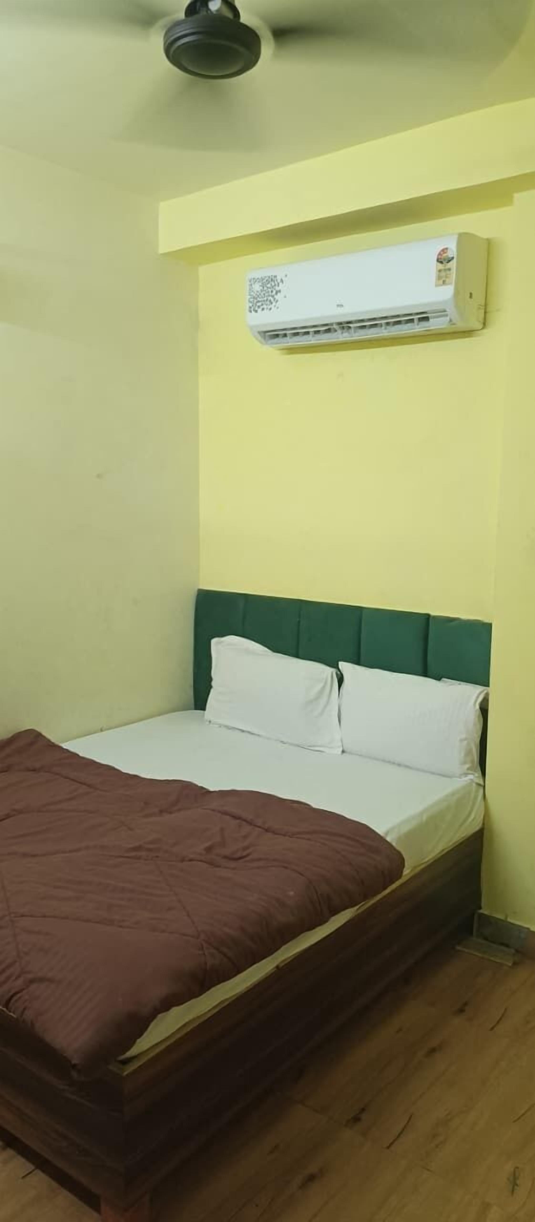 Deluxe-Zimmer | Zustellbetten, kostenloses WLAN, Bettwäsche