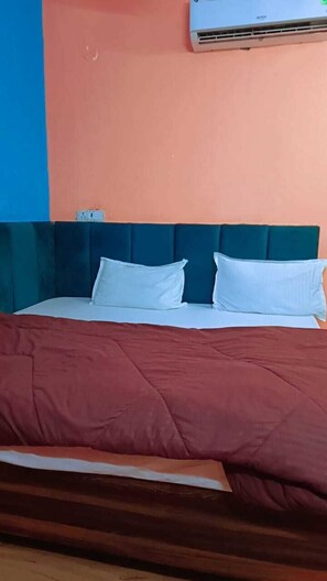 Classic Room - Hotel Pink Villa (New Delhi)