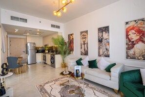 Smart TV - Luxury 1 Bedroom with Pool Dubai Frame/Museum View (Dubai)