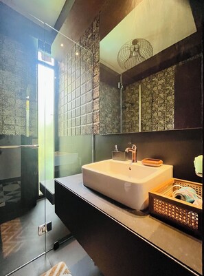 Bathroom - B Shore by evaddo (Vagator)