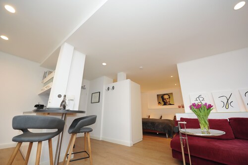 Old town apartment, wonderful and in the middle of it all