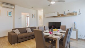 Dining - appartamento Alice by Interhome (Viareggio)