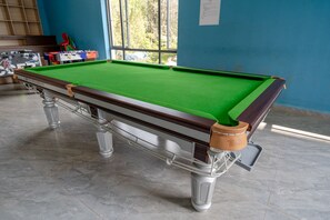 Apartment, 1 King Bed, Kitchen, Pool View | In-room dining - Alba Gardens B1102 (Nairobi)