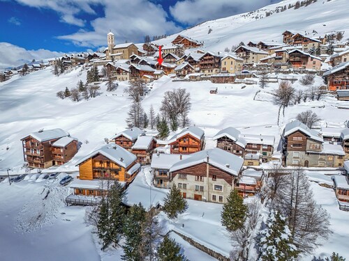 Cosy apartment in a 1774 house in St Véran.