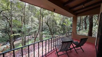 Coffres-forts dans les chambres, bureau