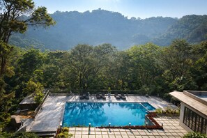 Outdoor pool - Nirjhara Coorg  (Somvarpet)