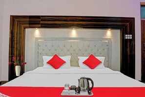 Deluxe Double Room, Air conditioning | View from room