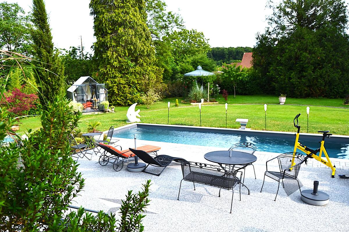 Deluxe Double Room, Balcony, Garden View | Blackout drapes, iron/ironing board, free WiFi