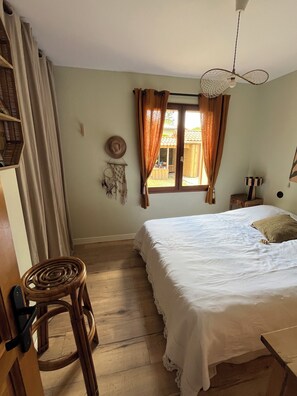 3 chambres, fer et planche à repasser, Wi-Fi