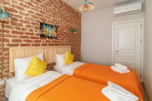 Family Suite | Minibar, in-room safe, individually decorated, individually furnished - Karlion Palace Taksim (İstanbul)