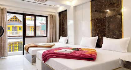 Hotel Mid Town Nainital Near Mall Road