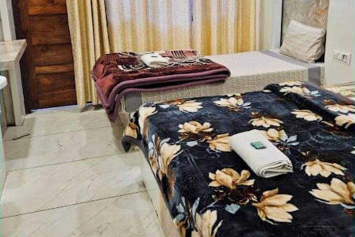 Deluxe Triple Room | Desk, free WiFi