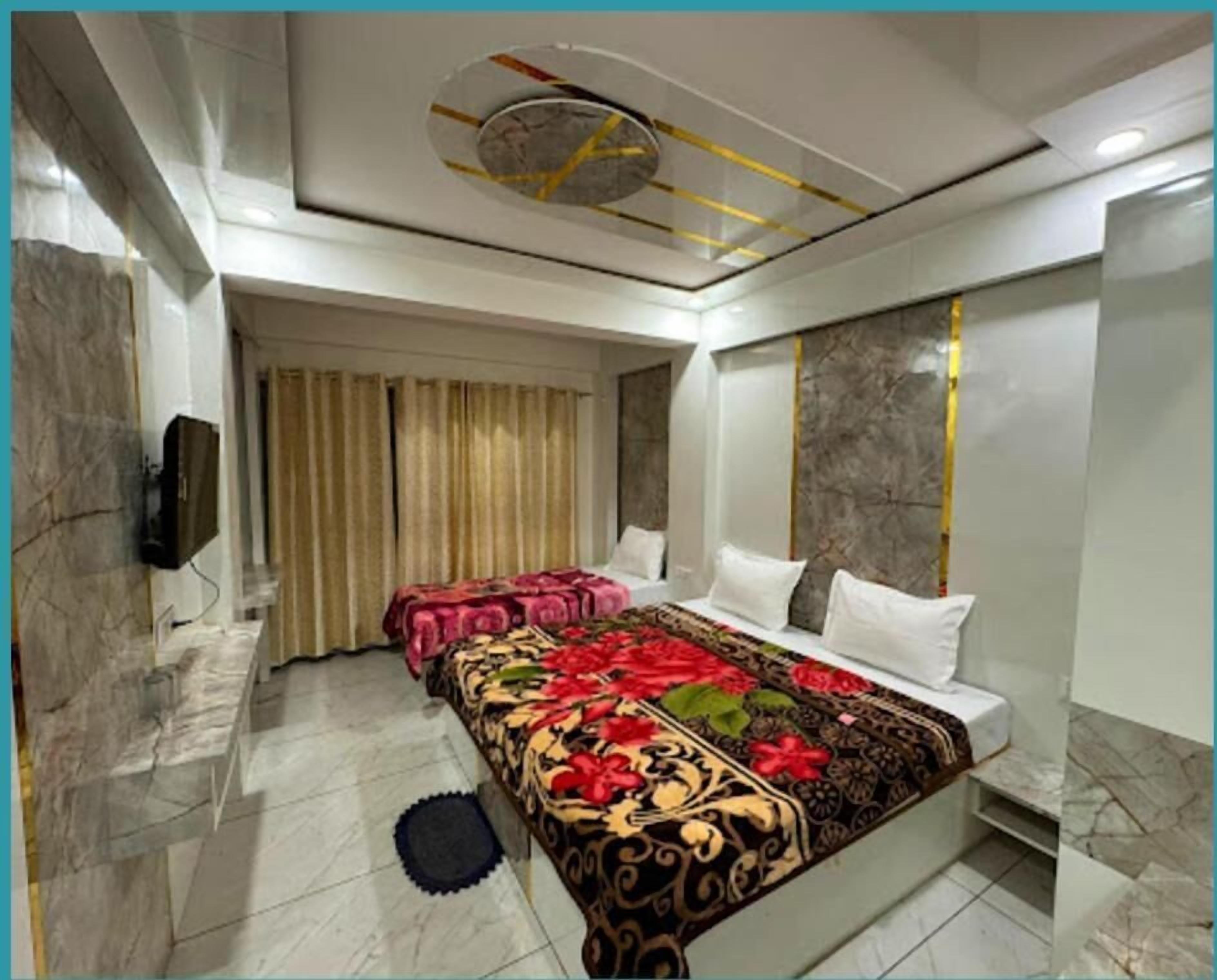 Hypo-allergenic bedding, desk, soundproofing, bed sheets