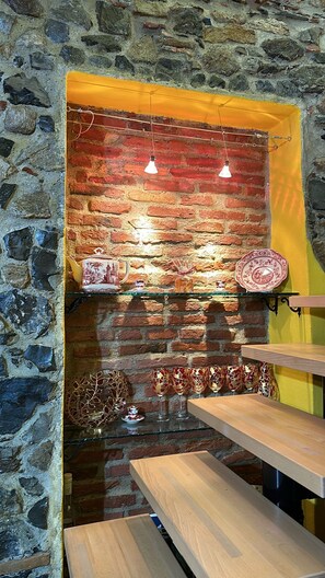 Dining - Cozy apart.in the historic center, 2 min of tourist attractions (Bellano)