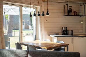 Dining - Nordkugel - Round residential happiness on Lake Tollensesee (Penzlin)