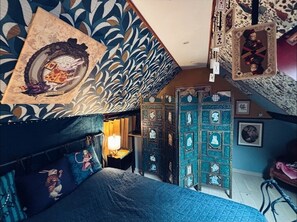 家庭公寓, 露台, 庭園景 | 隔音、熨斗/熨衫板、免費 Wi-Fi