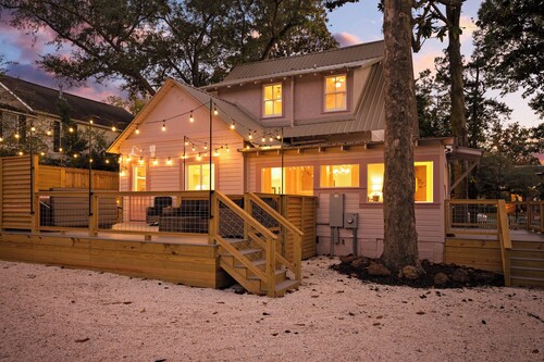 The Fairhope Rose, a lovingly restored 1909 home in downtown Fairhope!