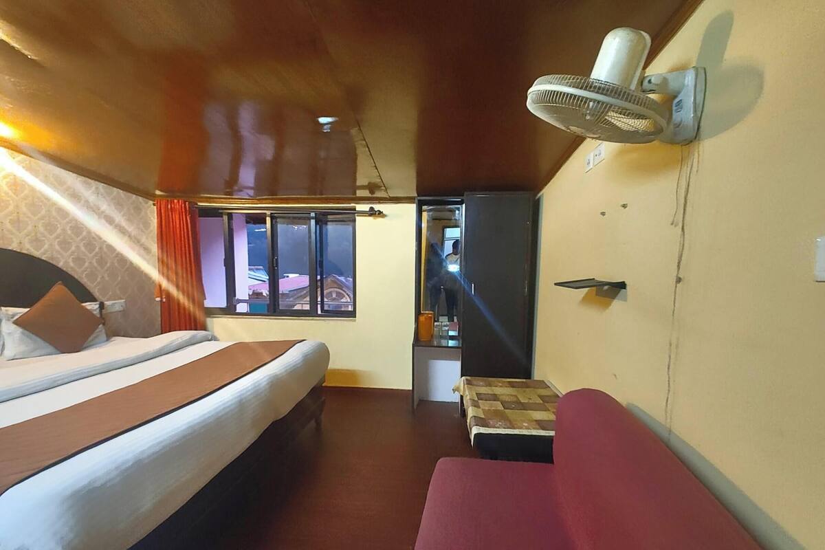 Habitación cuádruple Deluxe | Ropa de cama hipoalergénica, escritorio, sistema de insonorización