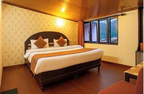 Allergikerbettwaren, Schreibtisch, schallisolierte Zimmer, Bettwäsche