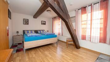2 chambres, Wi-Fi gratuit, draps fournis