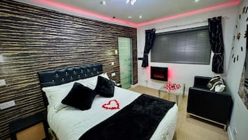 1 chambre, fer et planche à repasser, Wi-Fi, draps fournis