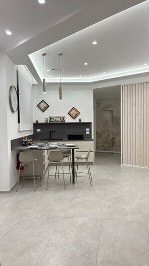 Interior - Apartment in Center Siena p.t. separate entrance, Parking available (Siena)