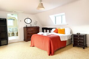 4 Schlafzimmer, Bügeleisen/Bügelbrett, WLAN, Bettwäsche