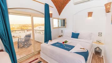 Deluxe-Maisonette, Flussblick | Verdunkelungsvorhänge, kostenloses WLAN