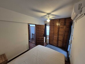 2 chambres, fer et planche Ă repasser, accĂšs Internet, draps fournis