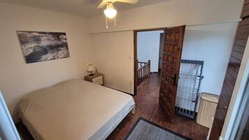 2 dormitorios, tabla de planchar con plancha, wifi gratis y ropa de cama