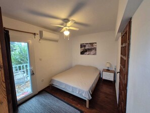 2 soverom, strykejern/-brett, wi-fi (inkludert) og sengetøy