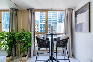 Apartment | 1 bedroom, Internet - w Contemporary 1BR in Vibrant Obarrio (Panama City)