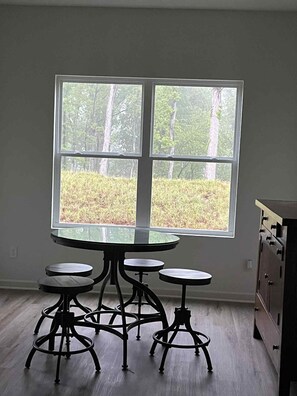 Dining - Charming 4-BR  house located near Talladega Speedway, (Springville)