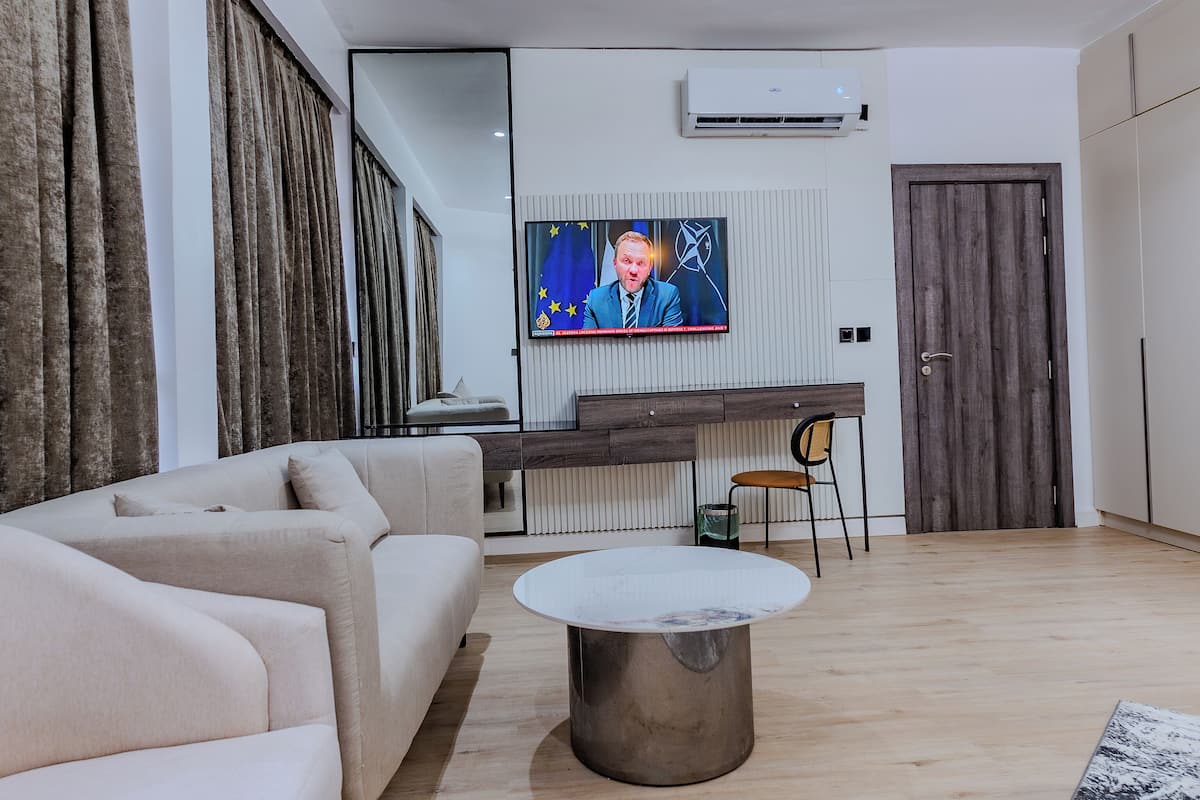 Superior Double Room, Partial Ocean View | Laptop workspace, free WiFi