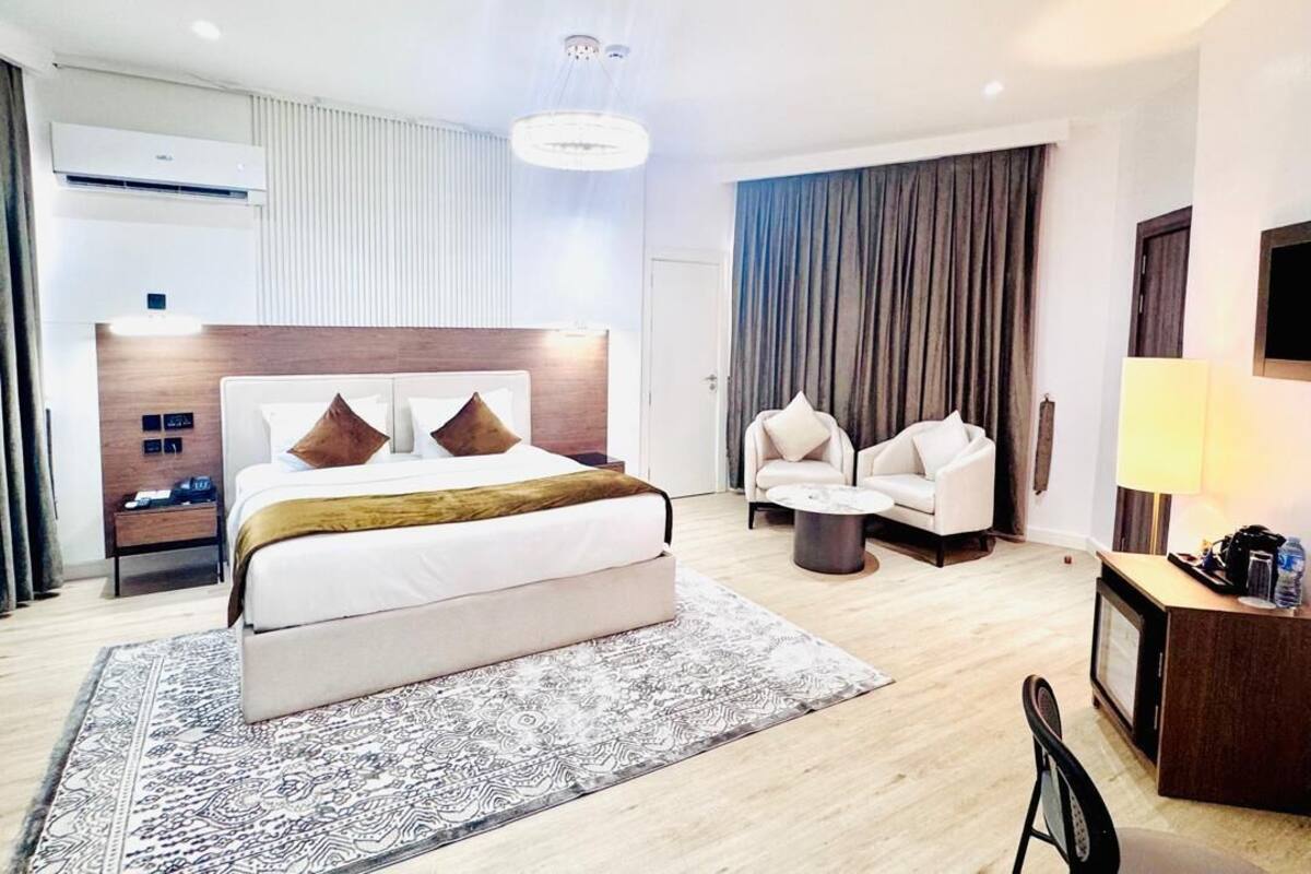 Superior tweepersoonskamer, gedeeltelijk uitzicht op oceaan | Een laptopwerkplek, gratis wifi