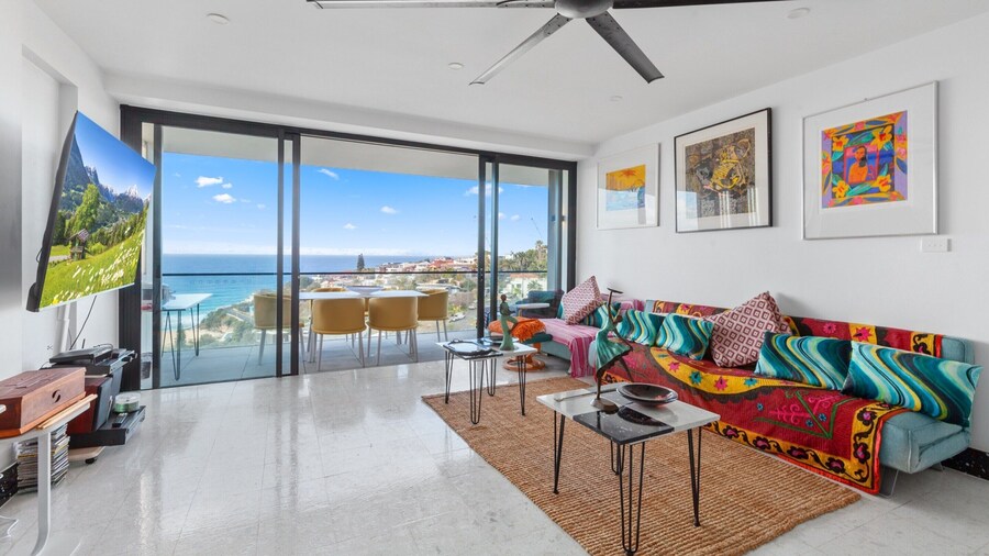 Bright Tamarama 2-bed With Balcony Water View