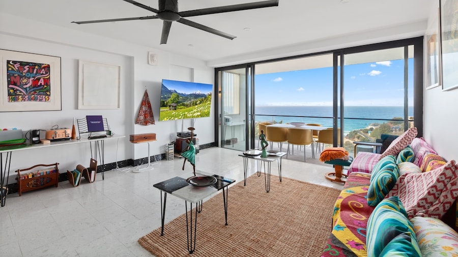 Bright Tamarama 2-bed With Balcony Water View