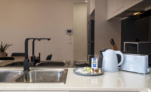 Relaxing Family Townhouse Near Melbourne's