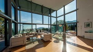 Living area - Design villa, air-conditioned, heated swimming pool Marine de davia, corbara l'ile Rousse (Corbara)