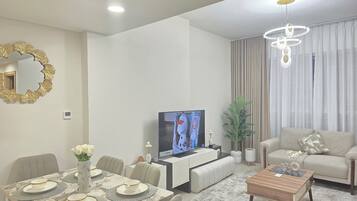 Superior appartement, uitzicht op zee | Interieur