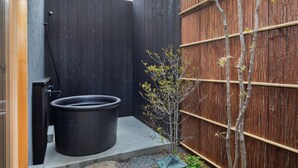Townhouse – design, hageutsikt | Bad | Tøfler