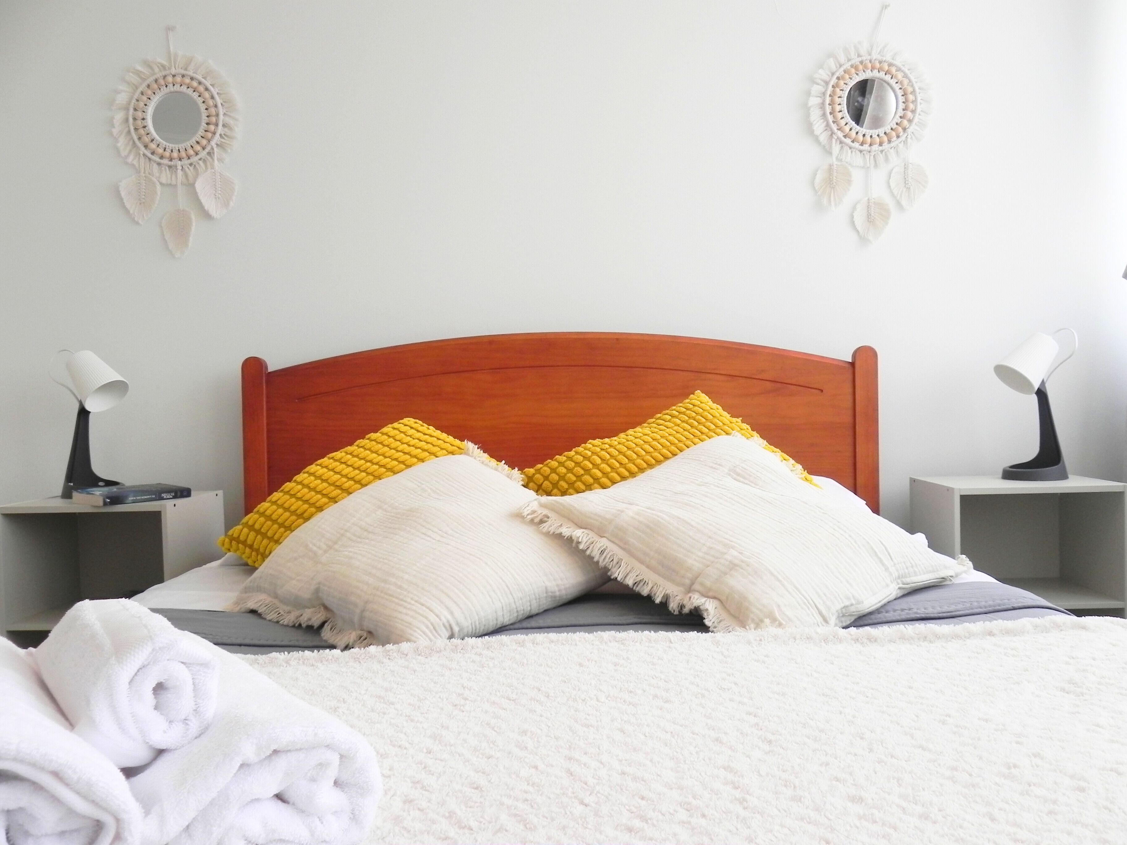 1 غرفة نوم ومكواة/لوح كي وواي فاي وملاءات أسرّة