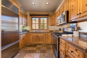 House, 3 Bedrooms | Private kitchen | Fridge, oven, coffee/tea maker - See Forever Residence 110 3 Bedroom Home (Telluride)