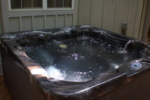 Cabin, 3 Bedrooms | Indoor spa tub - Scenic Solitude 3 Bedroom Cabin (Gatlinburg)